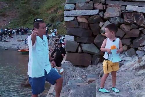 吃瓜女孩妈妈跳楼