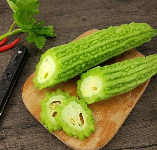 吃瓜群众太阳胡瓜,揭秘娱乐圈的瓜田传奇